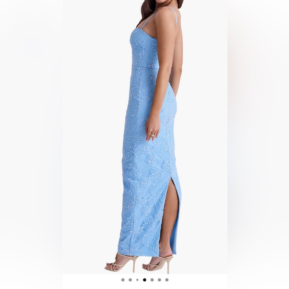 House of CB Elegant Blue Floral Lace Dress - Picture 3 of 9